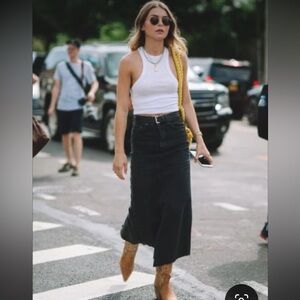 Black denim maxi skirt size 2 (fits 2-4) fabric has stretch - Elliott Lauren